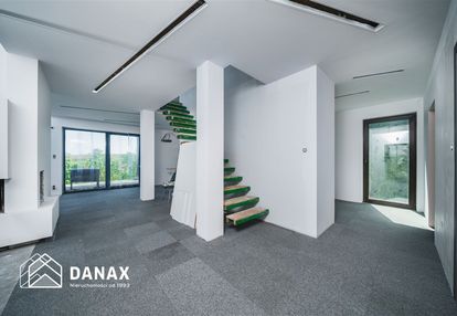 Luborzyca, niepowtarzalny duży dom