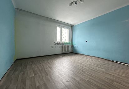 Rozkładowe 2 pokoje na parterze do remontu dąbrowa