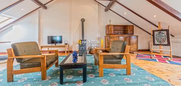 Dom 240 m² na cele biurowe lub rezydencjalne