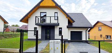 Piękny nowy dom w rybnej