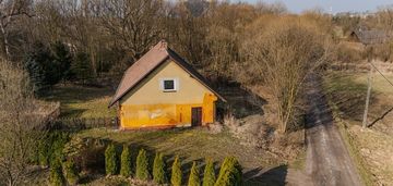 Dom z działką na sprzedaż