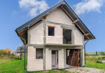 Dom wolnostojący w stanie surowym - bębło - 130m2