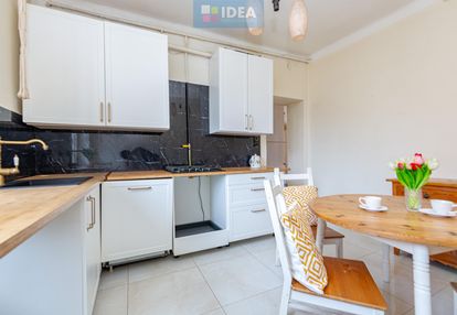 Niedziałkowskiego - 2 pokoje, 2 piętro, balkon