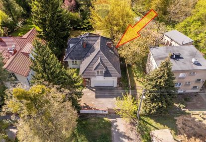 Dom w prestiżowej lokalizacji z pięknym ogrodem