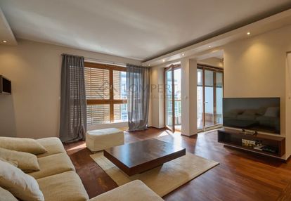 Cichy apartament w dobrej lokalizacji