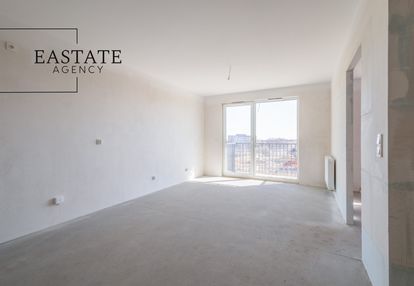 Przestronne mieszkanie w stanie deweloperskim