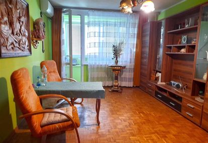 2 pok., oddzielna kuchnia, loggia, centrum, gądów