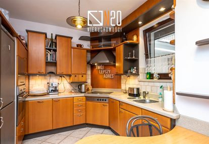 Prądnik czerwony- 3 pokojowe z balkonem