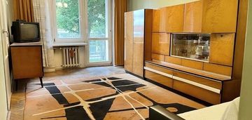 Centrum miasta - 1 piętro, balkon, dwustronne