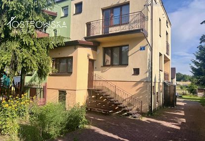 Pół bliźniaka/ blisko pkp/dom 240m2/dz.987 m2