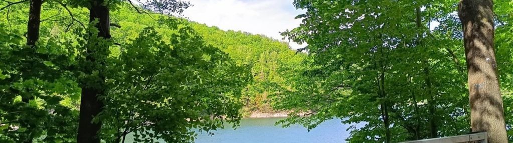 Rozległa działka przy lesie, 1 km od jeziora