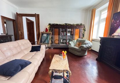 Klimatyczne 3 pokoje w kamienicy - centrum