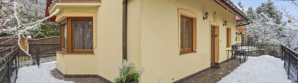 Dom nad jeziorem żywieckim