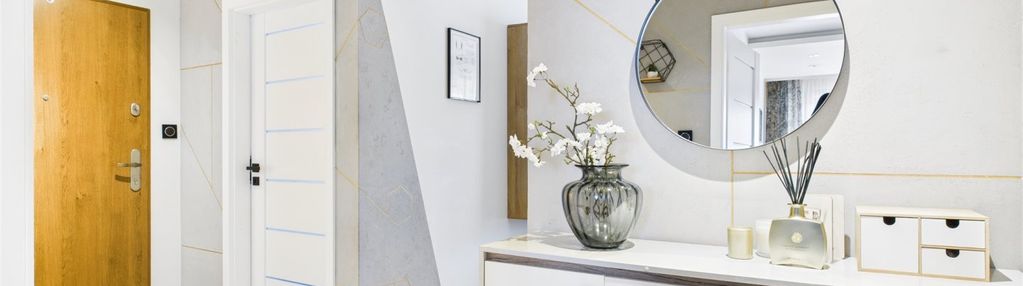 *mieszkanie z 2 balkonami w wygodnej lokalizacji*