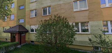 3 pokoje 70m2 i piętro, balkon, bez piecyka