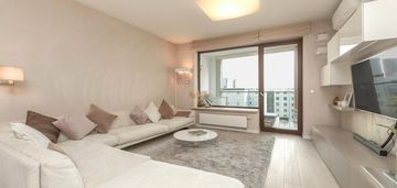 Top, 12m2 loggia, klima, równoległa do ul. próżnej