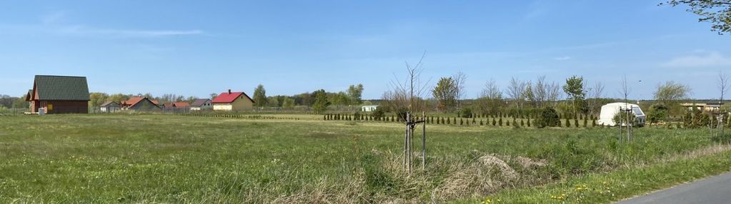 Działka budowlana nad jeziorem i blisko morza
