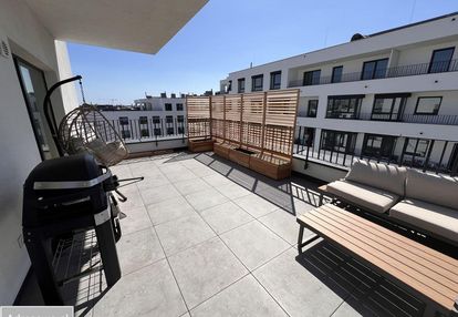 70m2 + taras 30m2. blisko metra. 7/7p.