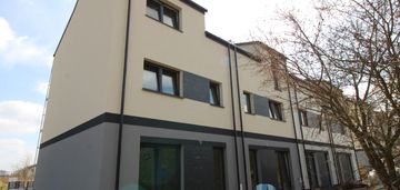 Duży szereg/cicha okolica/klucze latem