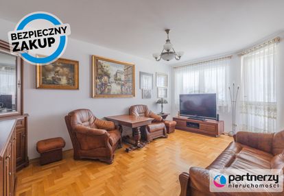 Przestronne, dwupokojowe mieszkanie w gdyni!