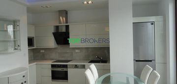 Luksusowe dwa pokoje z tarasem, klimatyzacja