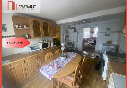 Przestronna kamienica z garażami w mieście