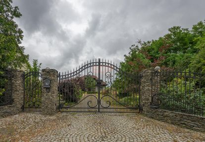 Dom do remontu z dużą działką 4000 m² – wrocław