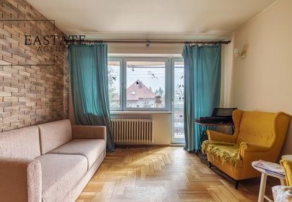 Dom wolnostojący w zielonce | garaż, taras, las