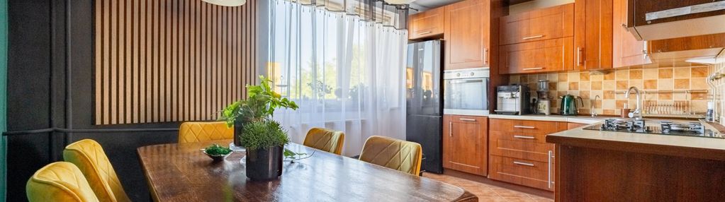 Przestronne mieszkanie w szydłowie na sprzedaż.