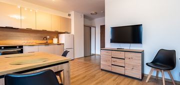 Nowe studio 27m2 *conrada-galeria bronowice*