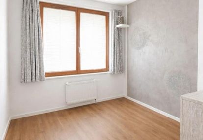 2 pokoje i garnizon i parter