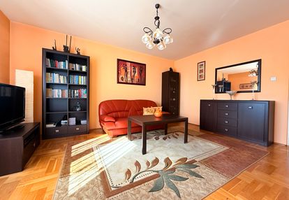 2 pokoje z garażem i balkonem przy metrze