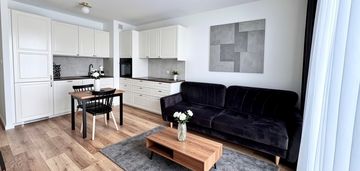 4 pokoje, balkon 10m2, podłogówka, czynsz 120 zł