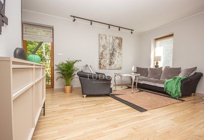 Mieszkanie przy jasnych błoniach z garażem