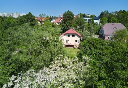 Wolnostojący dom w wyjątkowej lokalizacji