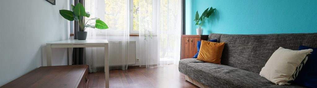 2 pok + kuchnia, balkon przy zielonym placu pereca