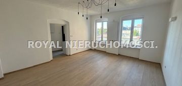 Przy parku róż, możliwość kupna z garażem!!