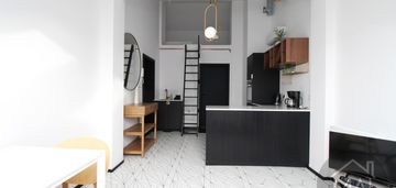 Studio + antresola. stare miasto. dobry standard.