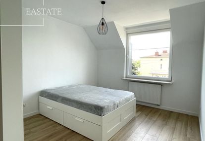 Jasne, przestronne/duży strych/balkon