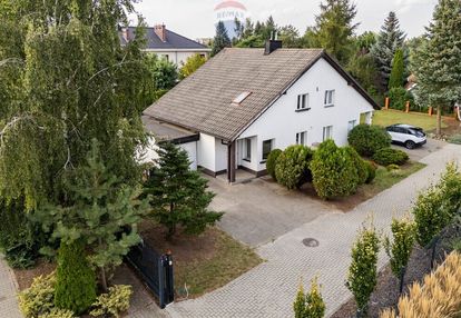 Ławica, funkcjonalny bliźniak z garażem