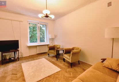 2 pok. w  kamienicy przy pl. grunwaldzkim!
