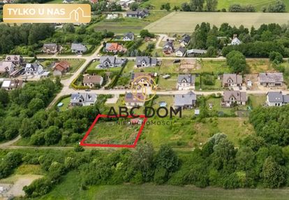 Działka budowlana na osiedlu domów jednorodzinnych