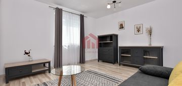 2 pokoje, oddzielna kuchnia miejsce w garażu