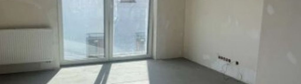 Dwupoziomowe mieszkanie na wawrze