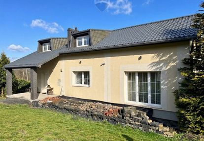 Duży dom na działce 1991 m² możliwość 3 mieszkań