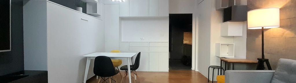 Jasne, ciche, z miejscem postojowym!