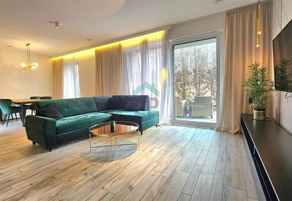 Apartament z ogródkiem/parkitka