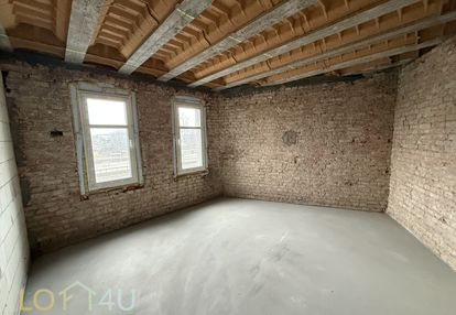 Dwupokojowe mieszkanie w odrestaurowanej kamienicy