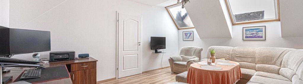 3pokoje/dwustronne/kuchnia/garaż/zamknięte osiedle