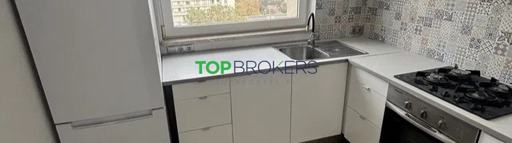 Trzy pokoje z osobną kuchnią blisko metra